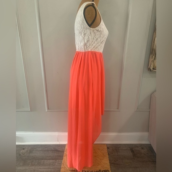 Alythea High-low Sleeveless Dress - Picture 6 of 12